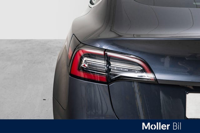 2019 TESLA MODEL 3 - 8