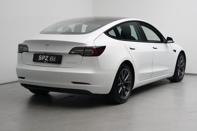 5YJ3E7EB8MF833117 2021 TESLA MODEL 3-4