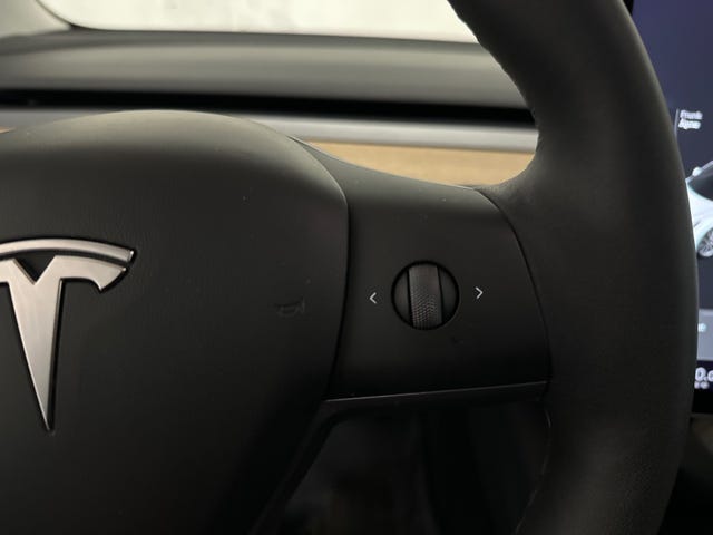 2019 TESLA MODEL 3 - 16