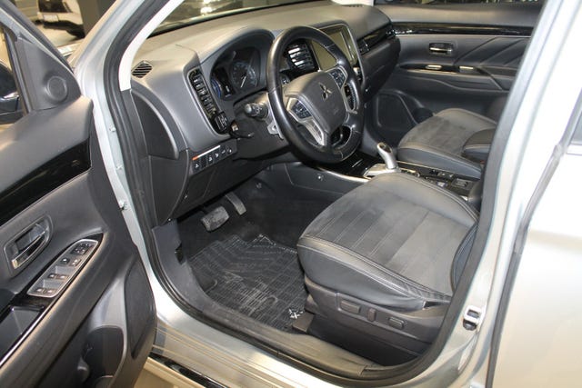 2020 MITSUBISHI OUTLANDER - 16