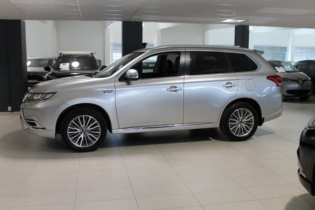 JMBXDGG3WLZ041643 2020 MITSUBISHI OUTLANDER-3