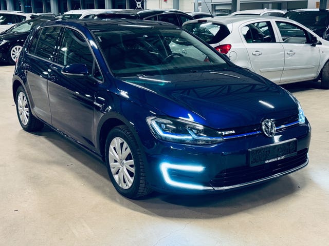 WVWZZZAUZJ8903199 2018 VOLKSWAGEN GOLF-2