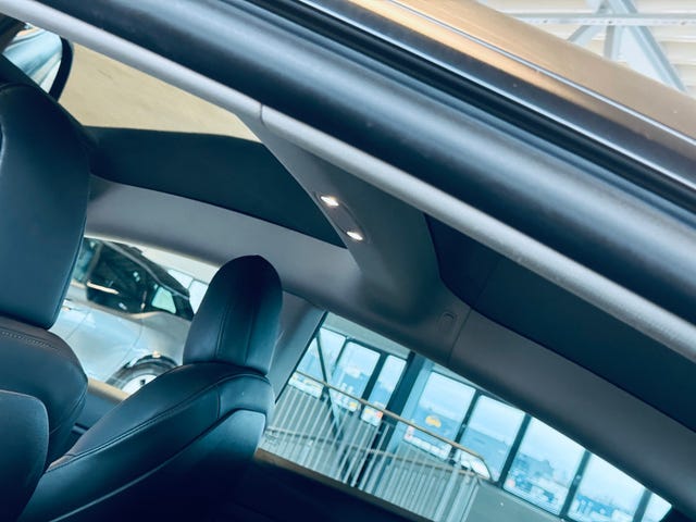 2021 TESLA MODEL 3 - 11