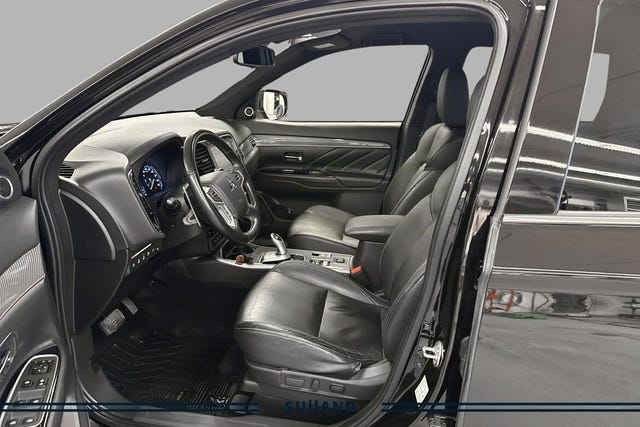 2020 MITSUBISHI OUTLANDER - 10
