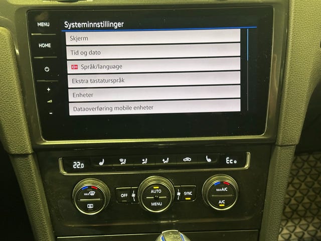 2018 VOLKSWAGEN GOLF - 24
