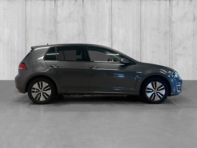 WVWZZZAUZJW903442 2018 VOLKSWAGEN GOLF-2