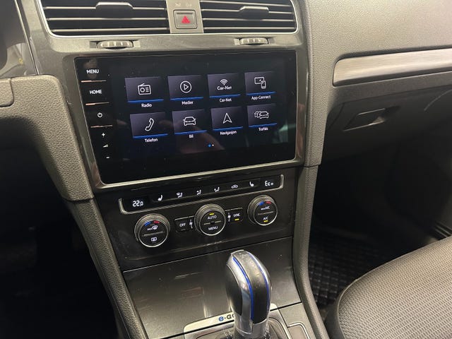 2018 VOLKSWAGEN GOLF - 16