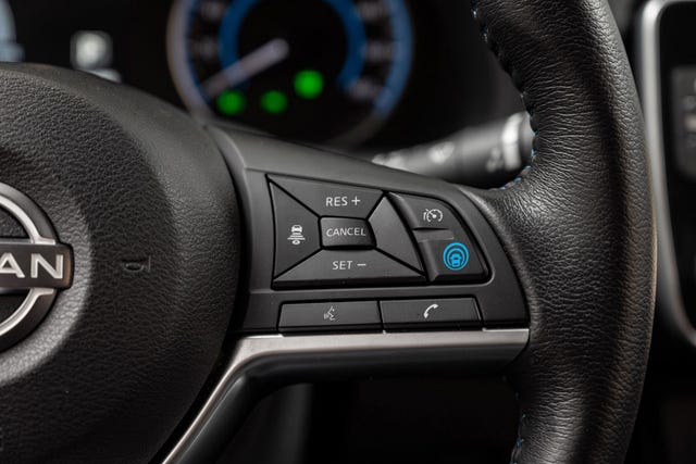 2022 NISSAN LEAF - 13