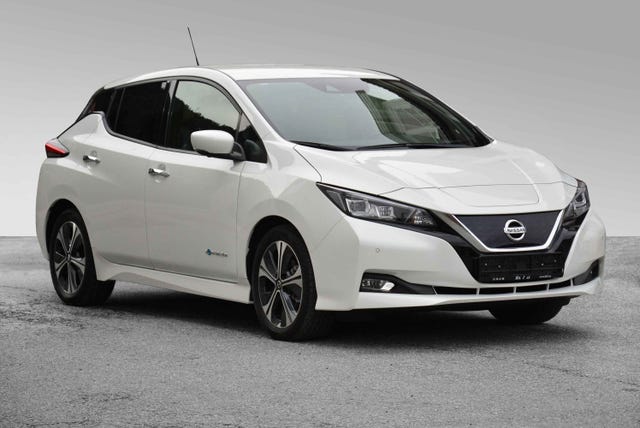 SJNFAAZE1U0024149 2018 NISSAN LEAF-2