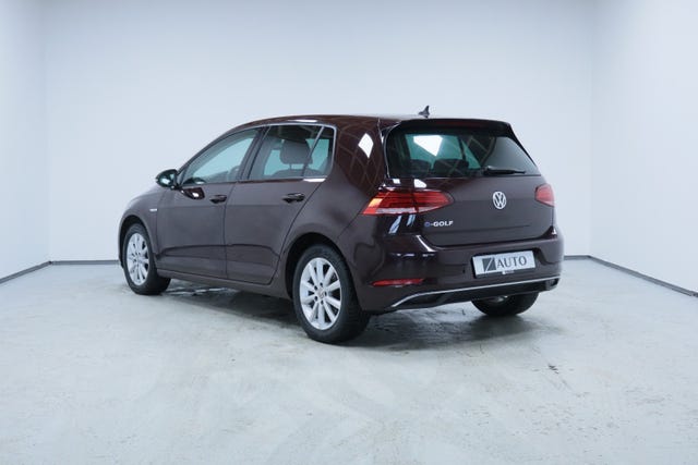 WVWZZZAUZJ8905107 2018 VOLKSWAGEN GOLF-3