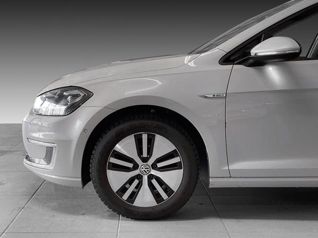 2018 VOLKSWAGEN GOLF - 9