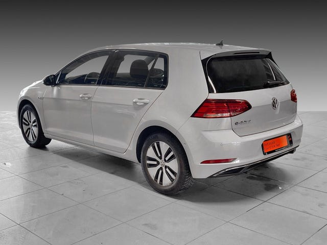 WVWZZZAUZJW901622 2018 VOLKSWAGEN GOLF-4
