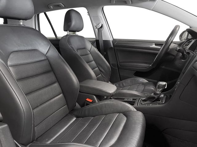 2018 VOLKSWAGEN GOLF - 27