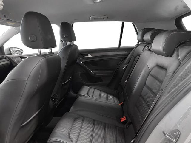 2018 VOLKSWAGEN GOLF - 24