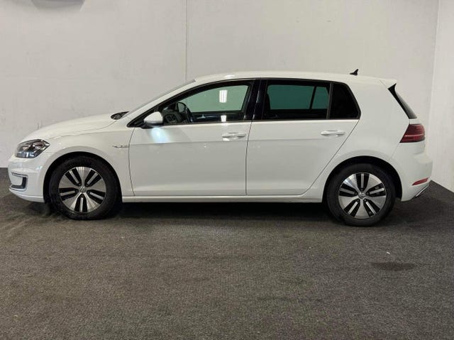 WVWZZZAUZJ8900730 2018 VOLKSWAGEN GOLF-2
