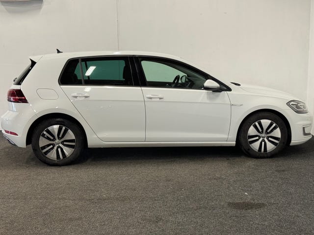 2018 VOLKSWAGEN GOLF - 8