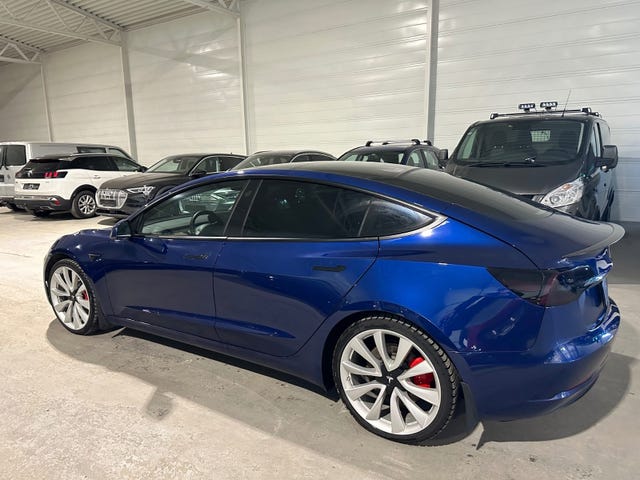 5YJ3E7EC6MF830001 2021 TESLA MODEL 3-4