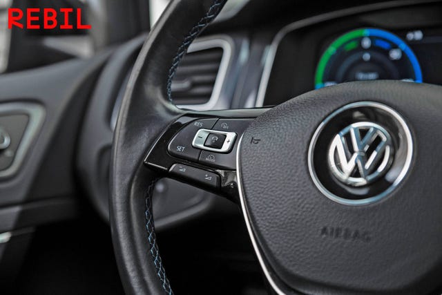 2018 VOLKSWAGEN GOLF - 13