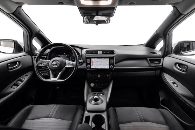 2021 NISSAN LEAF - 9