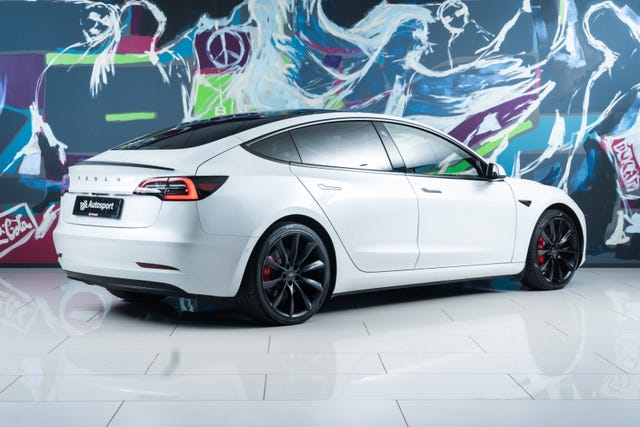 5YJ3E7EC1MF830049 2021 TESLA MODEL 3-4