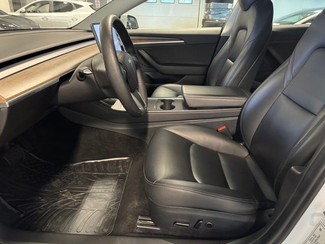 2021 TESLA MODEL 3 - 11
