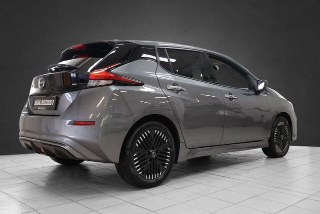 2022 NISSAN LEAF - 8