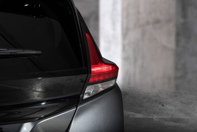 2022 NISSAN LEAF - 7