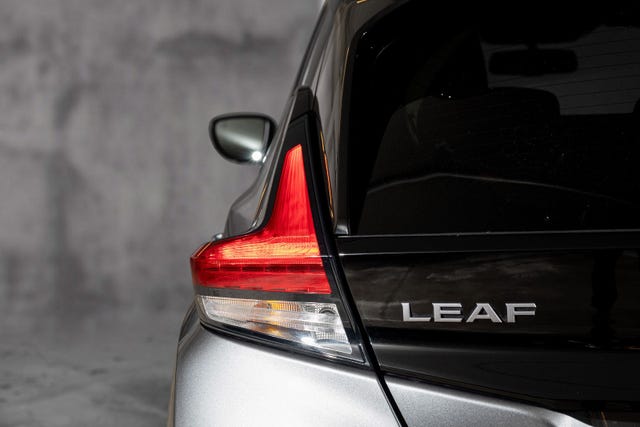 2022 NISSAN LEAF - 8