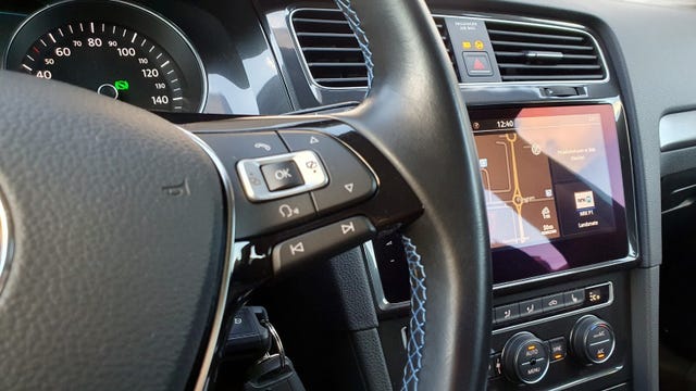 2018 VOLKSWAGEN GOLF - 12