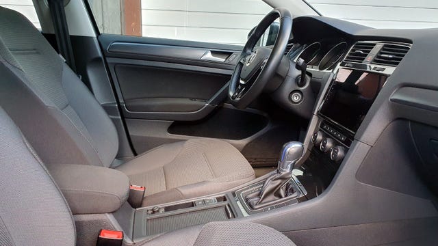 2018 VOLKSWAGEN GOLF - 9