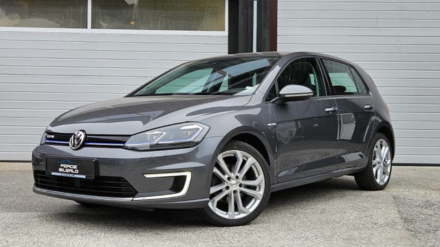 WVWZZZAUZJW900354 2018 VOLKSWAGEN GOLF-1