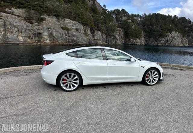 2019 TESLA MODEL 3 - 9