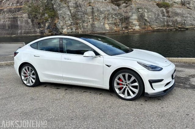 2019 TESLA MODEL 3 - 8