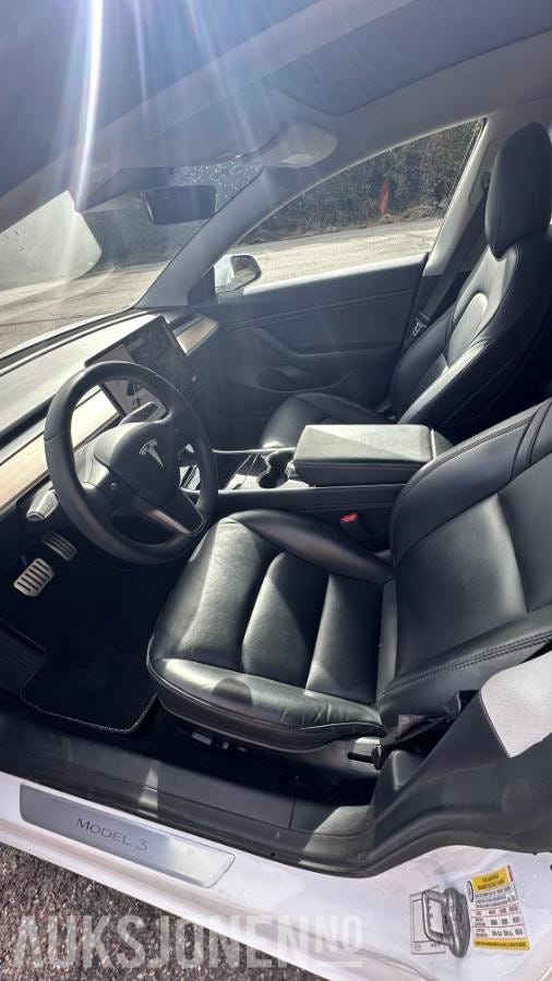 2019 TESLA MODEL 3 - 16