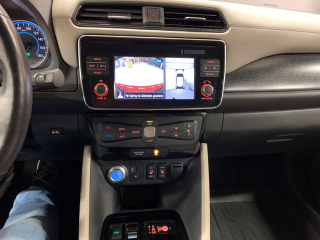 2018 NISSAN LEAF - 13