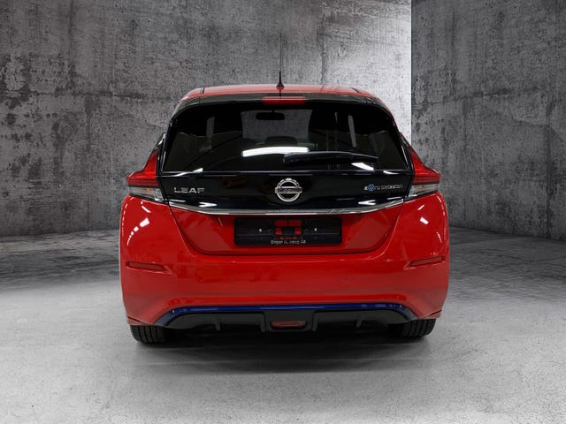 SJNFAAZE1U0038654 2018 NISSAN LEAF-5