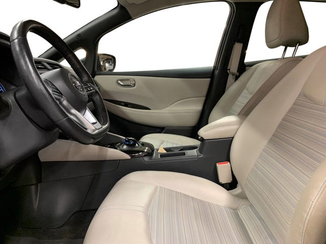 2018 NISSAN LEAF - 9