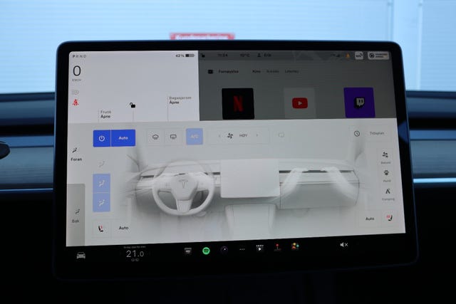 2021 TESLA MODEL 3 - 18