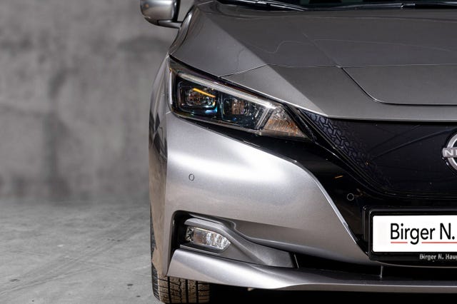 2022 NISSAN LEAF - 7