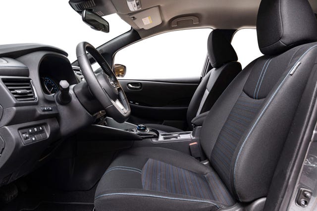 2022 NISSAN LEAF - 9