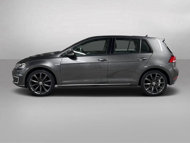 WVWZZZAUZJ8910598 2018 VOLKSWAGEN GOLF-1