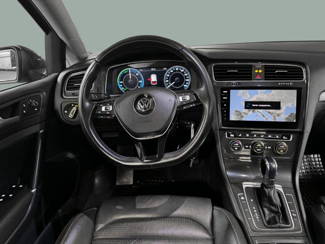 2018 VOLKSWAGEN GOLF - 14