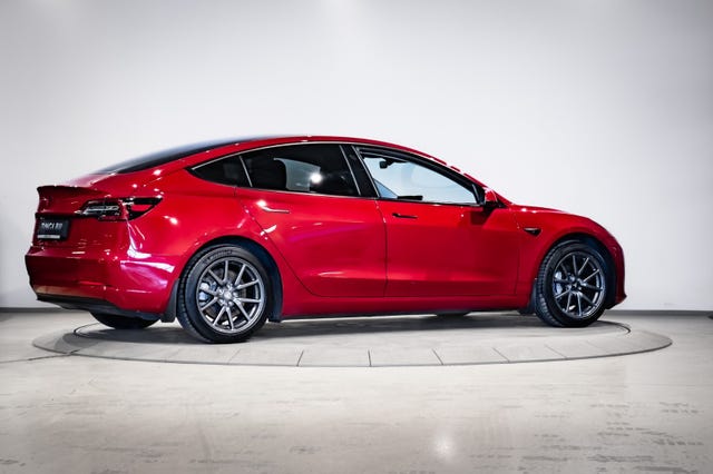 5YJ3E7EB6KF456025 2019 TESLA MODEL 3-5