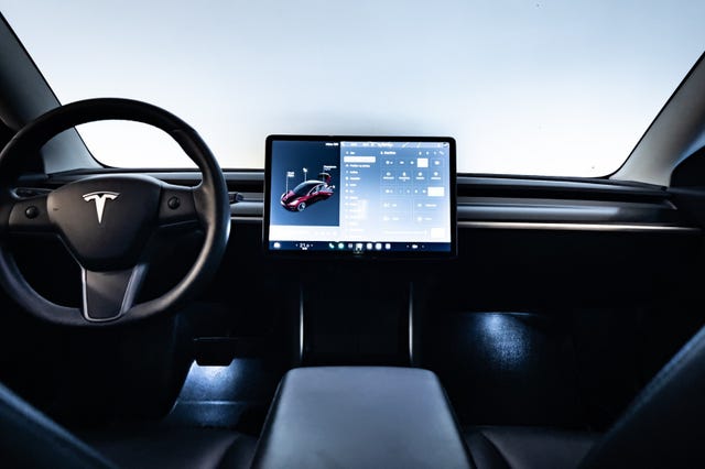 2019 TESLA MODEL 3 - 12