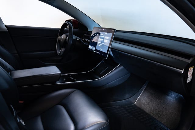 2019 TESLA MODEL 3 - 15