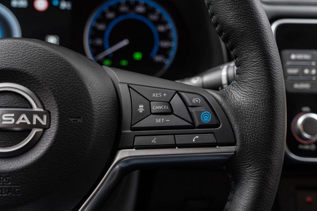2022 NISSAN LEAF - 13