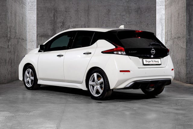 SJNFAAZE1U0176601 2022 NISSAN LEAF-2
