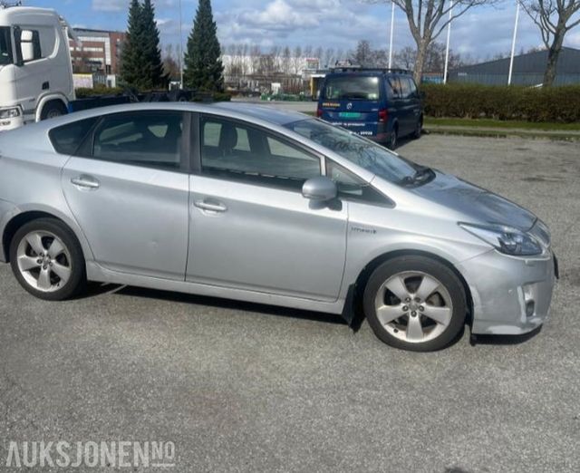 2011 TOYOTA PRIUS - 8