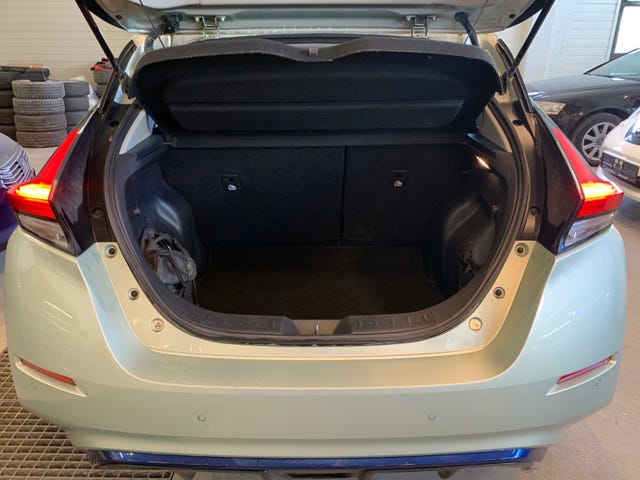 2018 NISSAN LEAF - 10