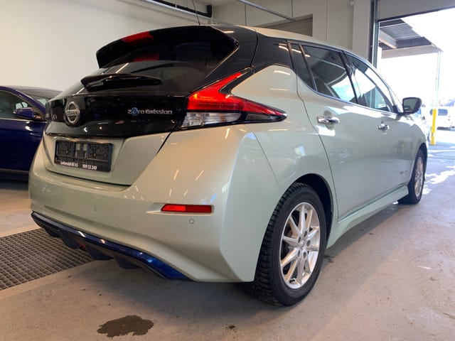 SJNFAAZE1U0011497 2018 NISSAN LEAF-3